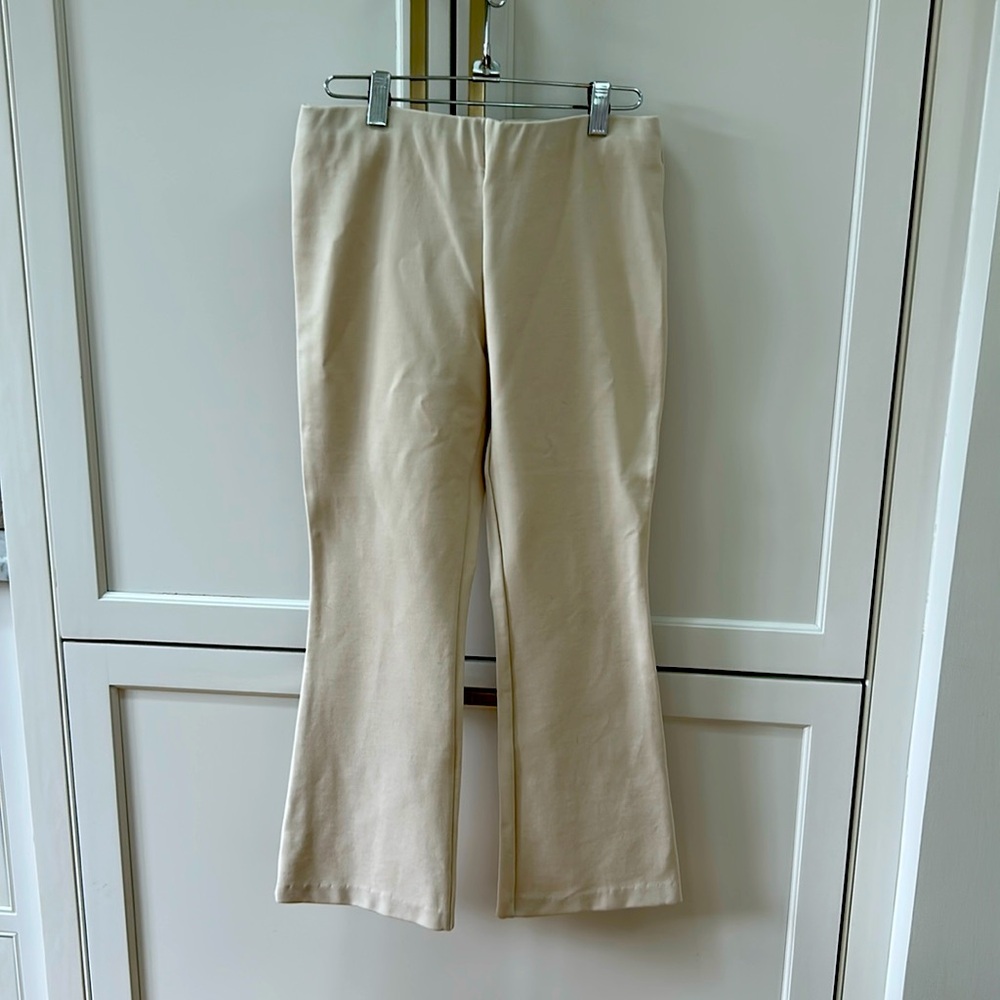 Ann Mashburn Faye Flare Cropped Pant in Ponte S Cream